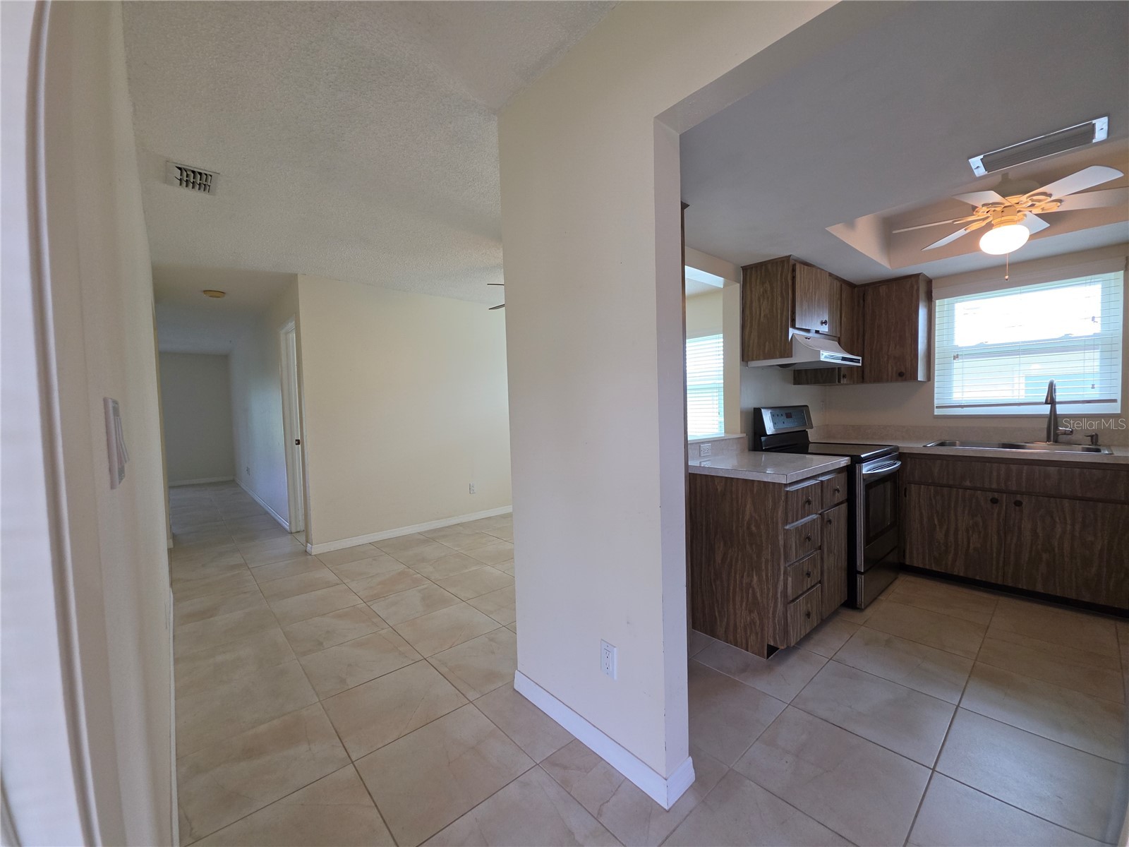 3439 Maclaren Drive Palm Harbor FL 34684 TB8515152 image4