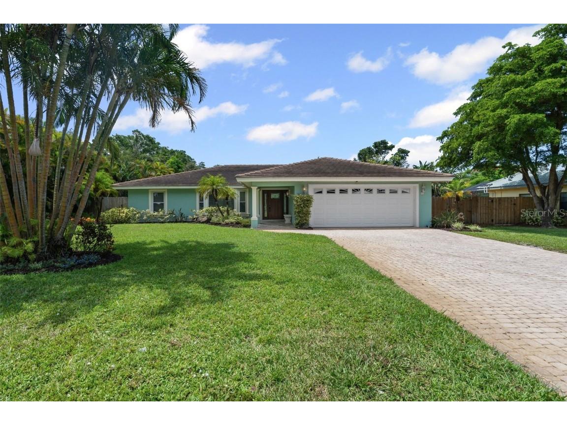344 Bernard Avenue Sarasota FL 34243 A4658775 image1