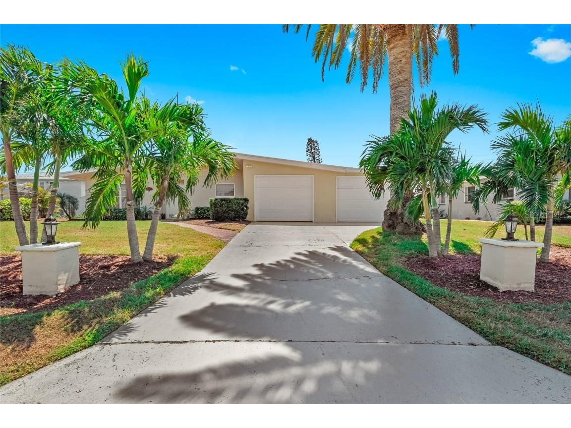 344 Tihami Road Venice FL 34293 A4565357 image1