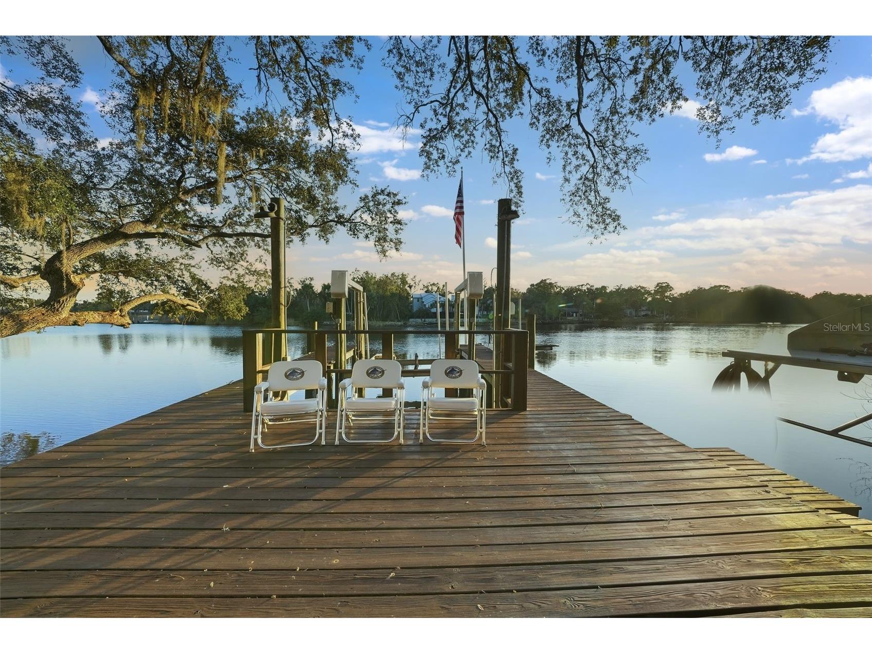 344 W Rio Vista Court Tampa FL 33604 - HILLSBOROUGH RIVER TB8477785 image1