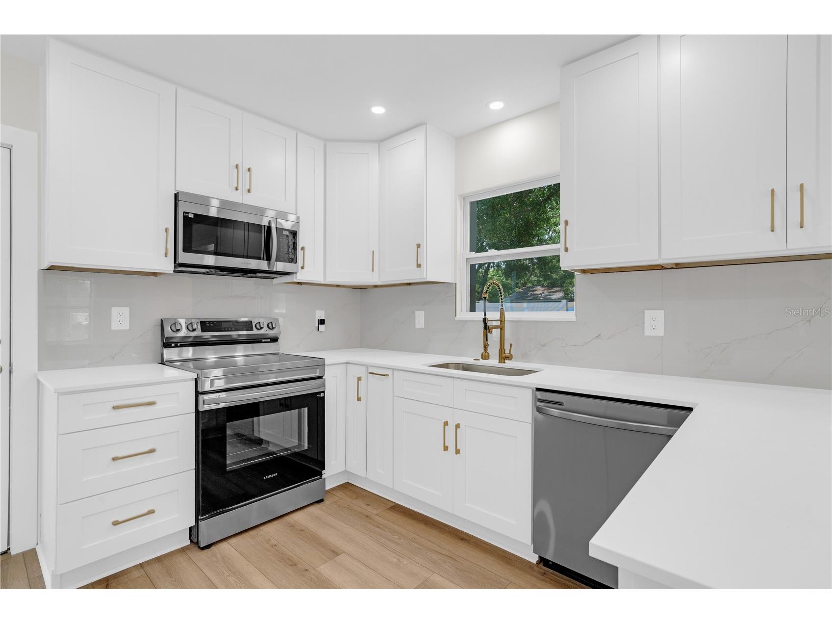 3440 17th Street N Saint Petersburg FL 33713 TB8506516 image10