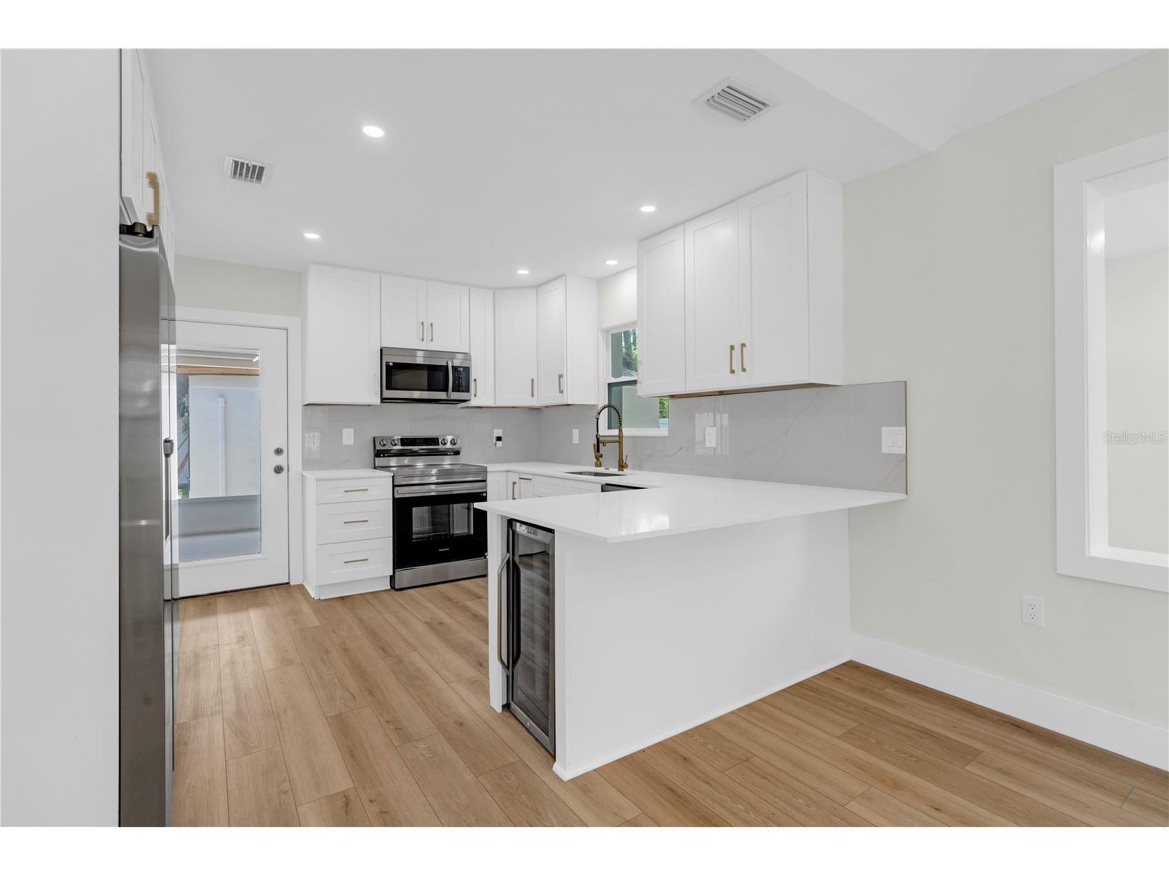 3440 17th Street N Saint Petersburg FL 33713 TB8506516 image8