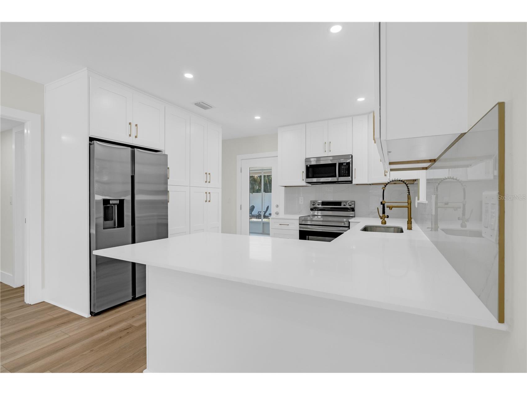 3440 17th Street N Saint Petersburg FL 33713 TB8506516 image9