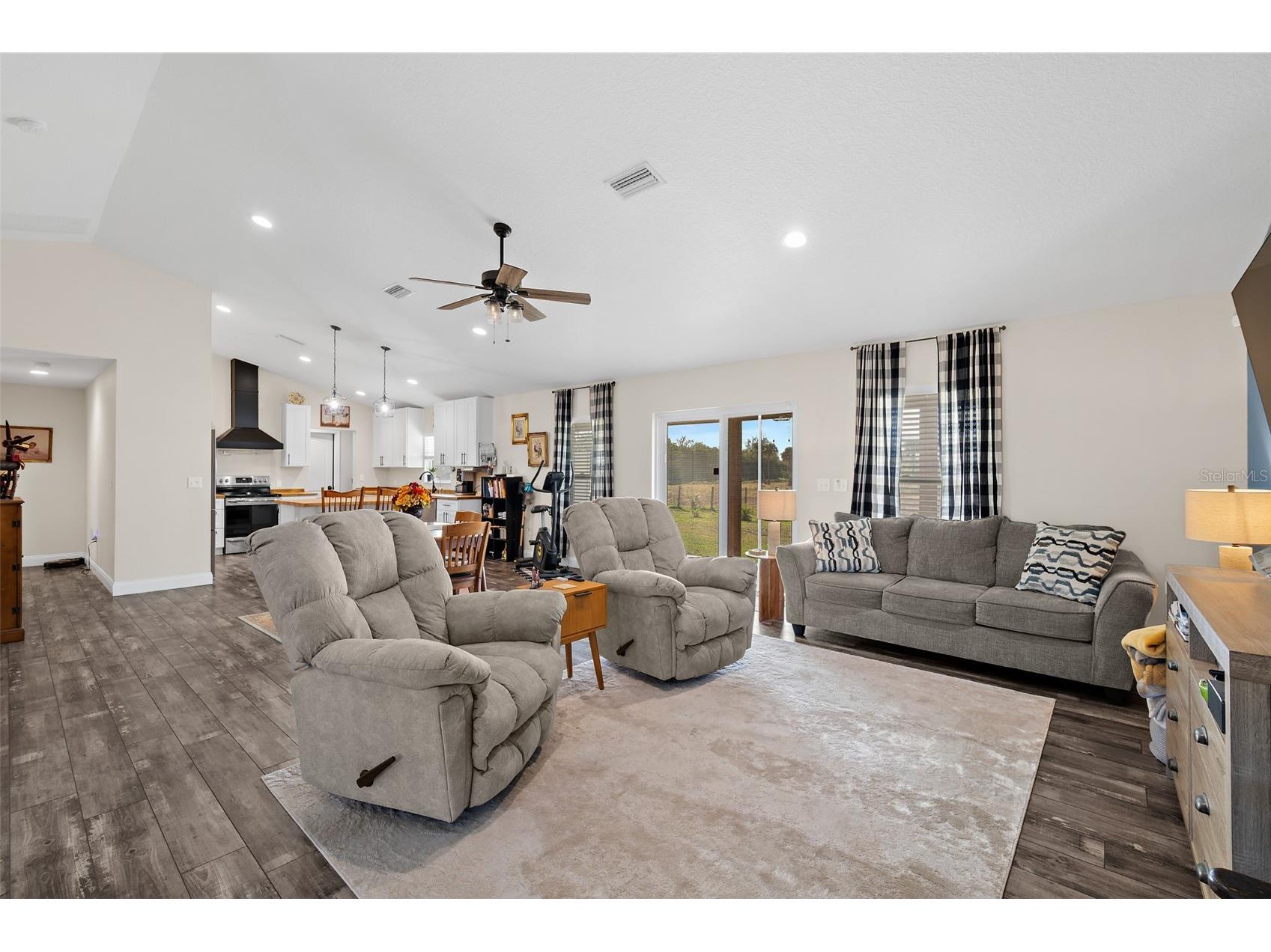 3440 Hammock Road Mims FL 32754 O6385673 image8