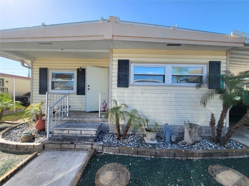 34406 Oleander Drive N Pinellas Park FL 33781 U8155373 image1