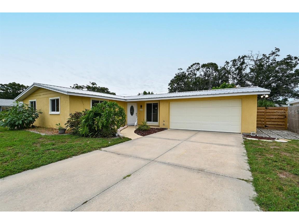 3442 Fairview Drive Sarasota FL 34239 A4581976 image1