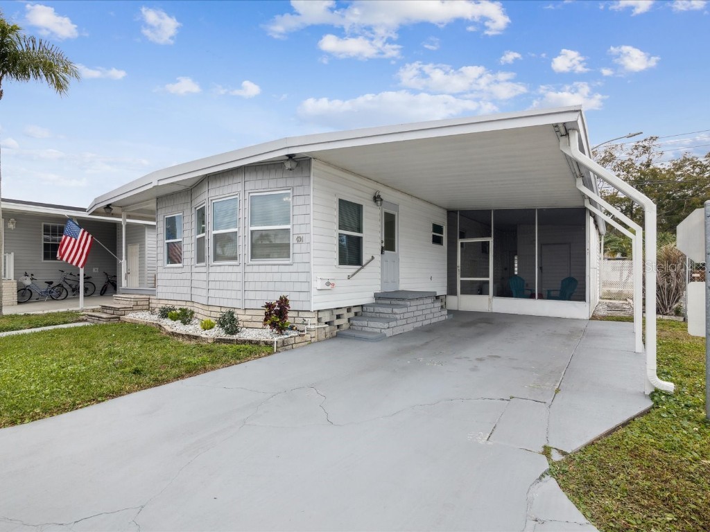 34434 Oleander Drive N Pinellas Park FL 33781 U8205027 image1