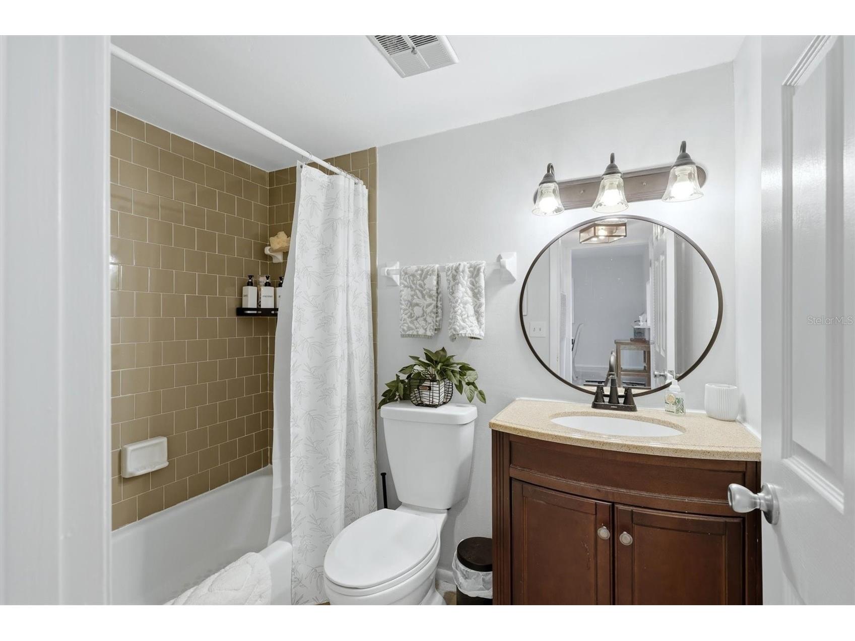 3446 Lake Bayshore Drive #416 Bradenton FL 34205 A4699932 image24