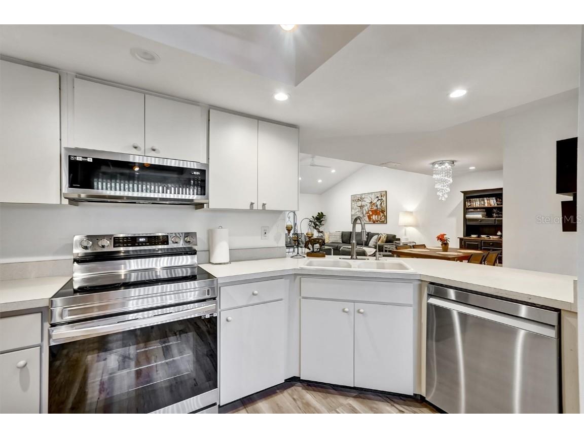 3448 Tallywood Circle #7050 Sarasota FL 34237 A4676119 image13