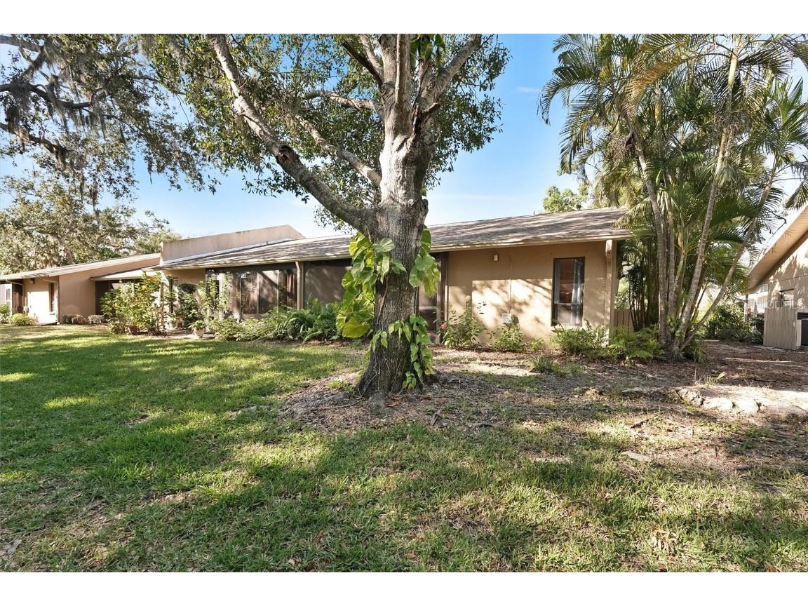 3448 Tallywood Circle #7050 Sarasota FL 34237 A4676119 image2