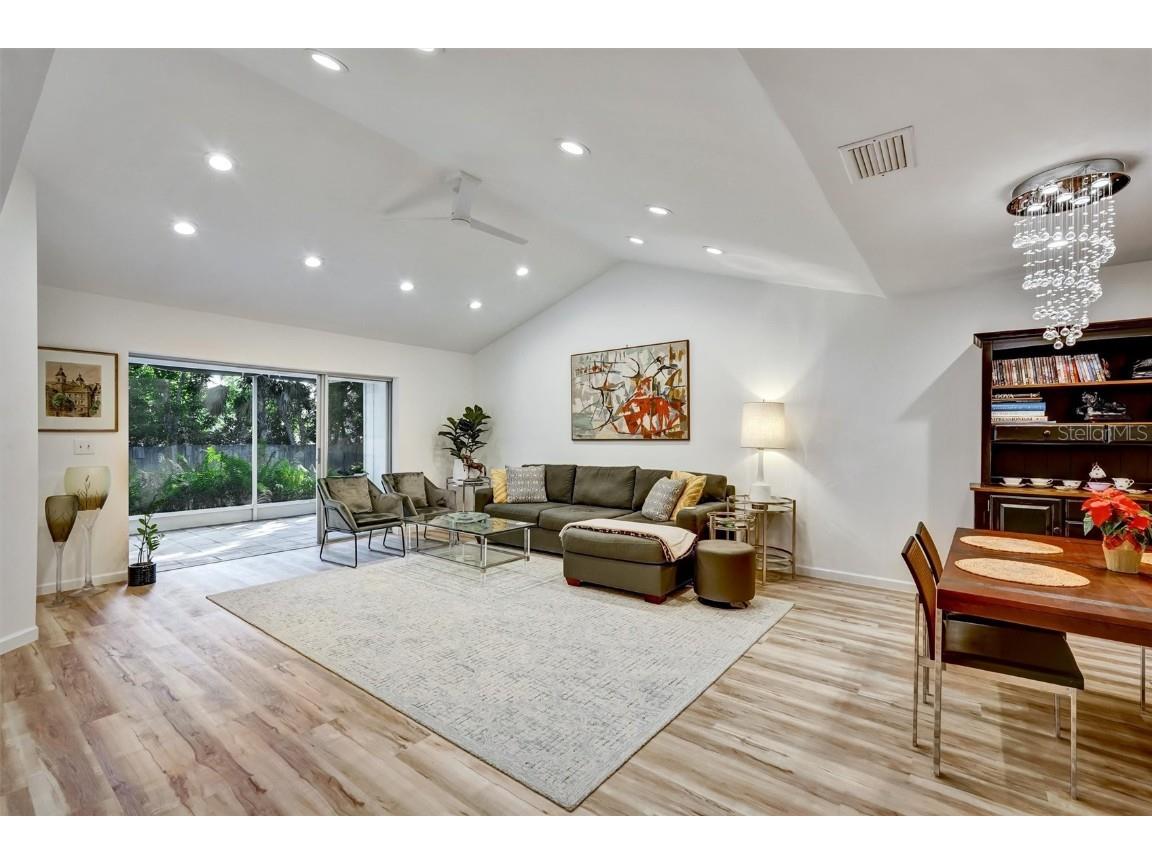 3448 Tallywood Circle #7050 Sarasota FL 34237 A4676119 image7