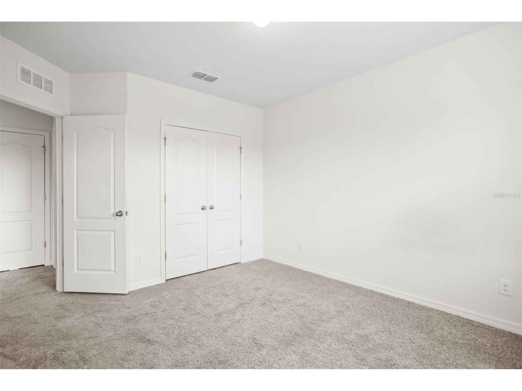 3449 Seneca Club Loop #24-101 Orlando FL 32808 O6358605 image17