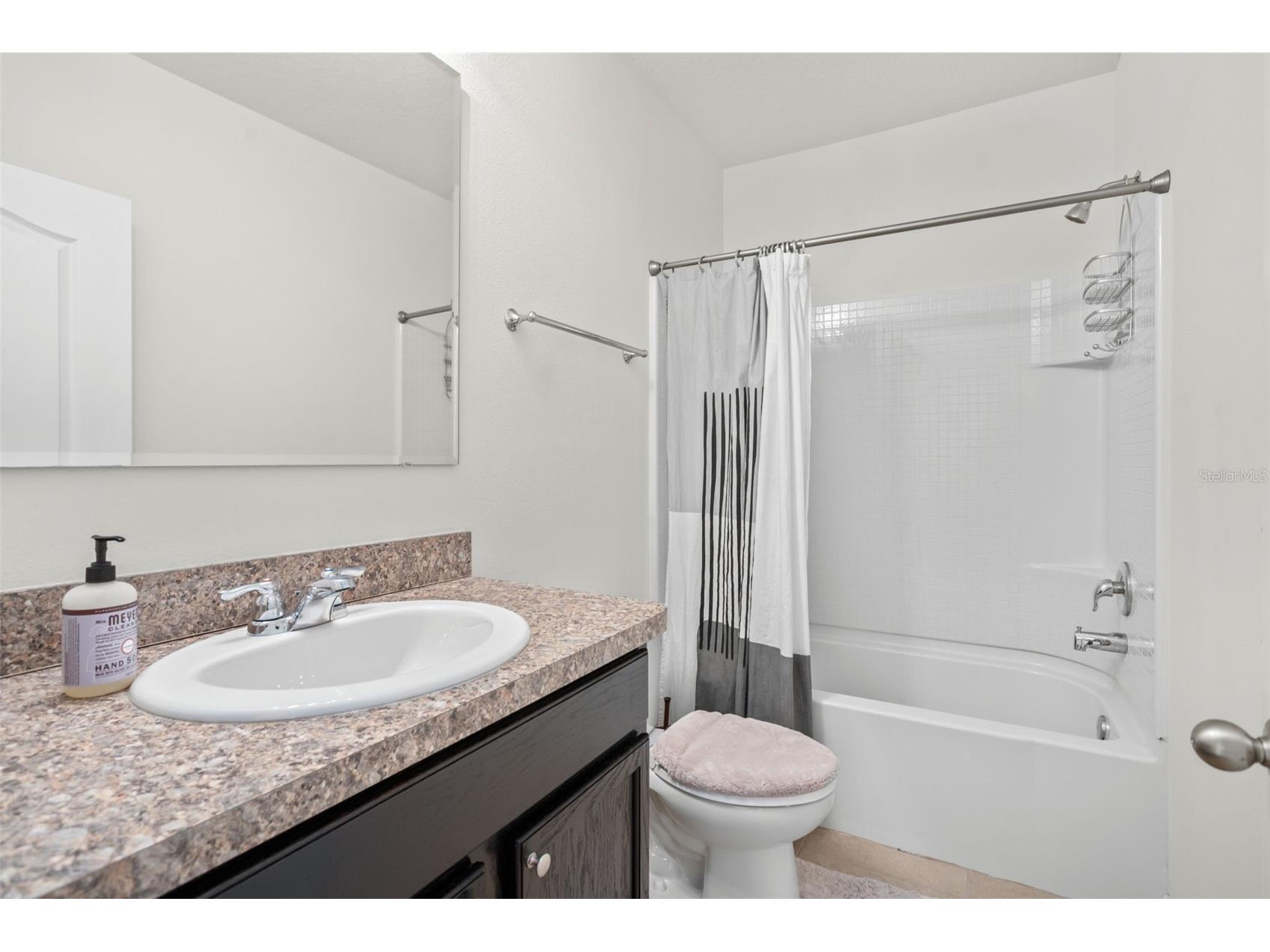 3449 Seneca Club Loop #24-101 Orlando FL 32808 O6358605 image18