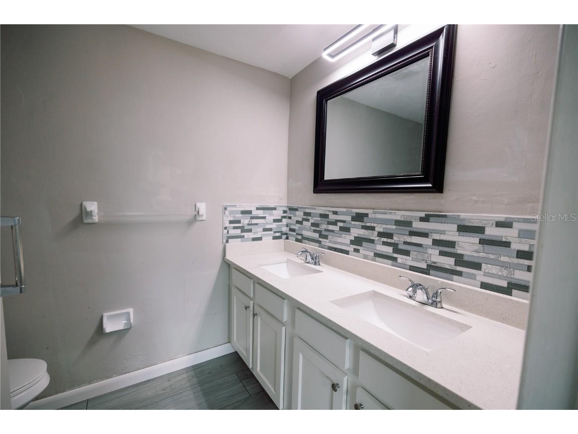 3449 Springfield Drive Holiday FL 34691 TB8438704 image10