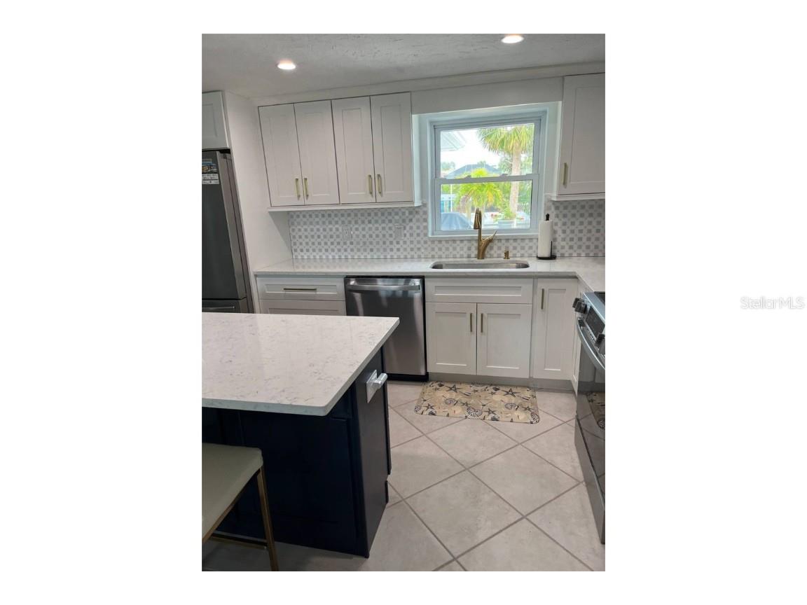 345 Avenida Leona Sarasota FL 34242 A4569687 image20