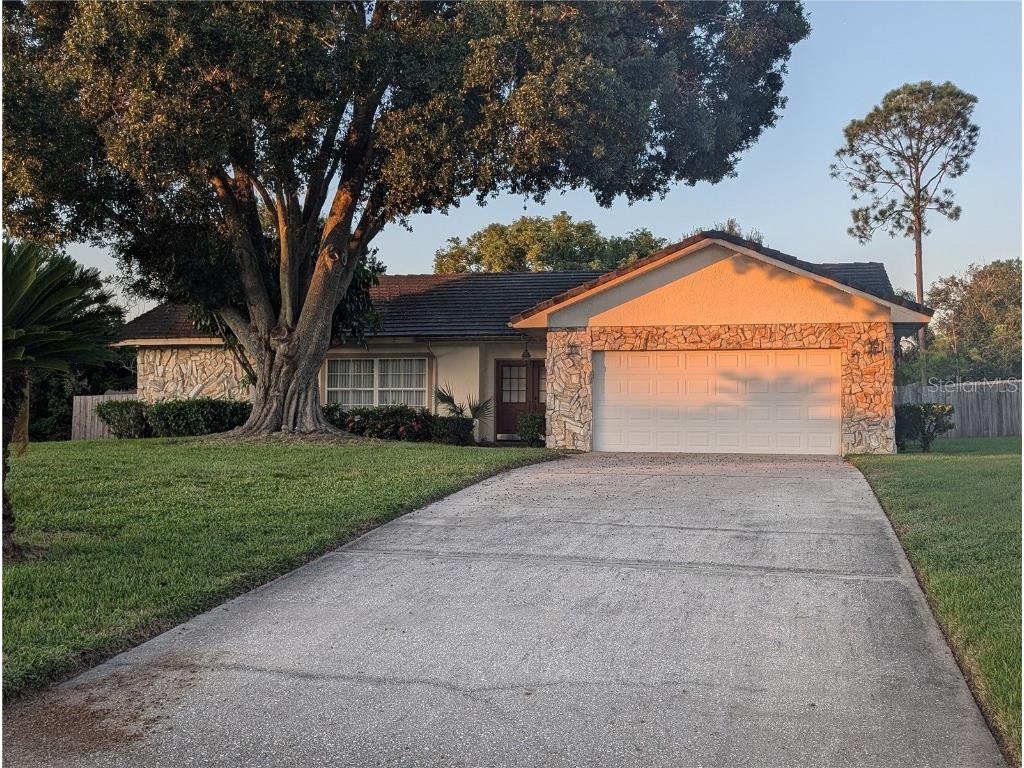 345 Banyan Drive Winter Haven FL 33884 P4931939 image1