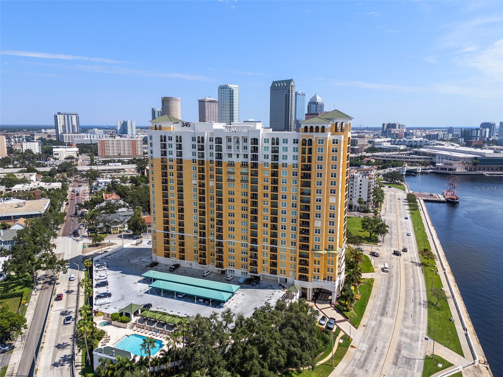 345 Bayshore Boulevard #1805 Tampa FL 33606 TB8427632 image1