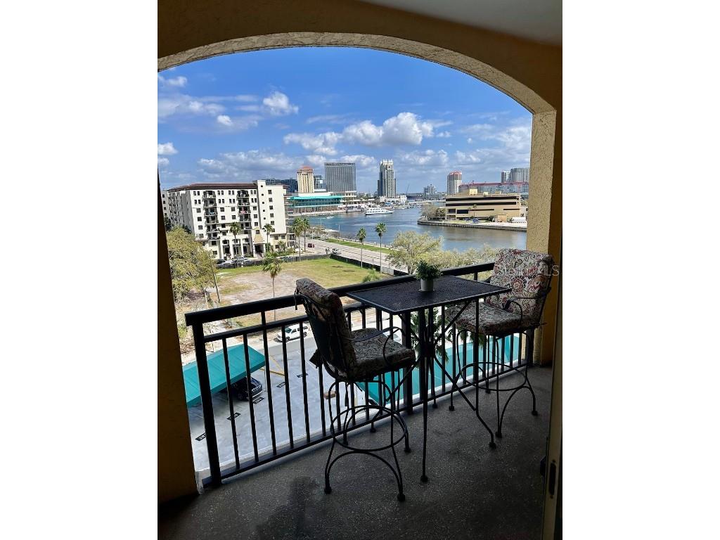 345 Bayshore Boulevard #706 Tampa FL 33606 - HILLSBOROUGH BAY J960281 image1