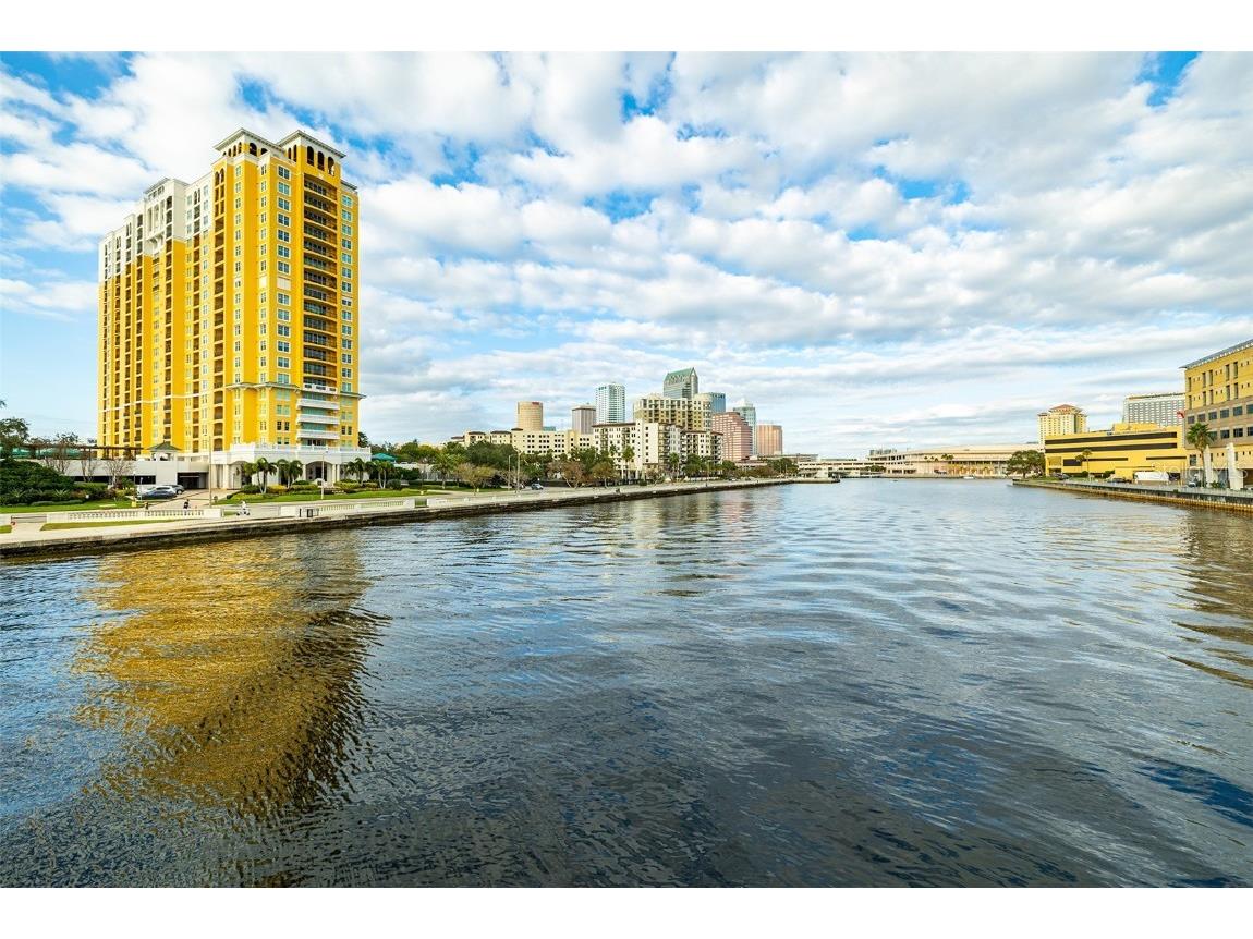 345 Bayshore Boulevard #914 Tampa FL 33606 - HILLSBOROUGH BAY & GARRISON CH T3481880 image1