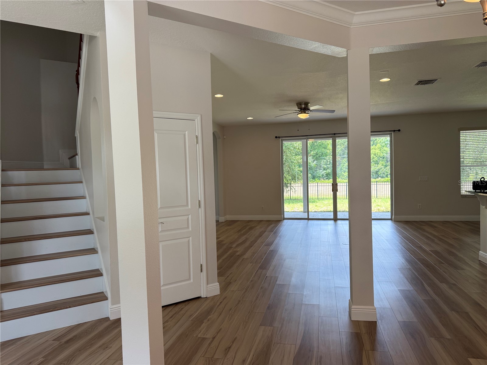 345 Beacon Pointe Drive Ocoee FL 34761 R4911249 image2