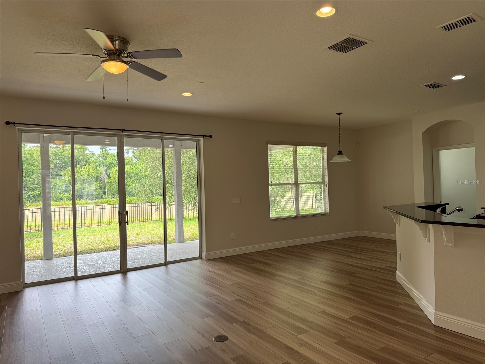 345 Beacon Pointe Drive Ocoee FL 34761 R4911249 image9