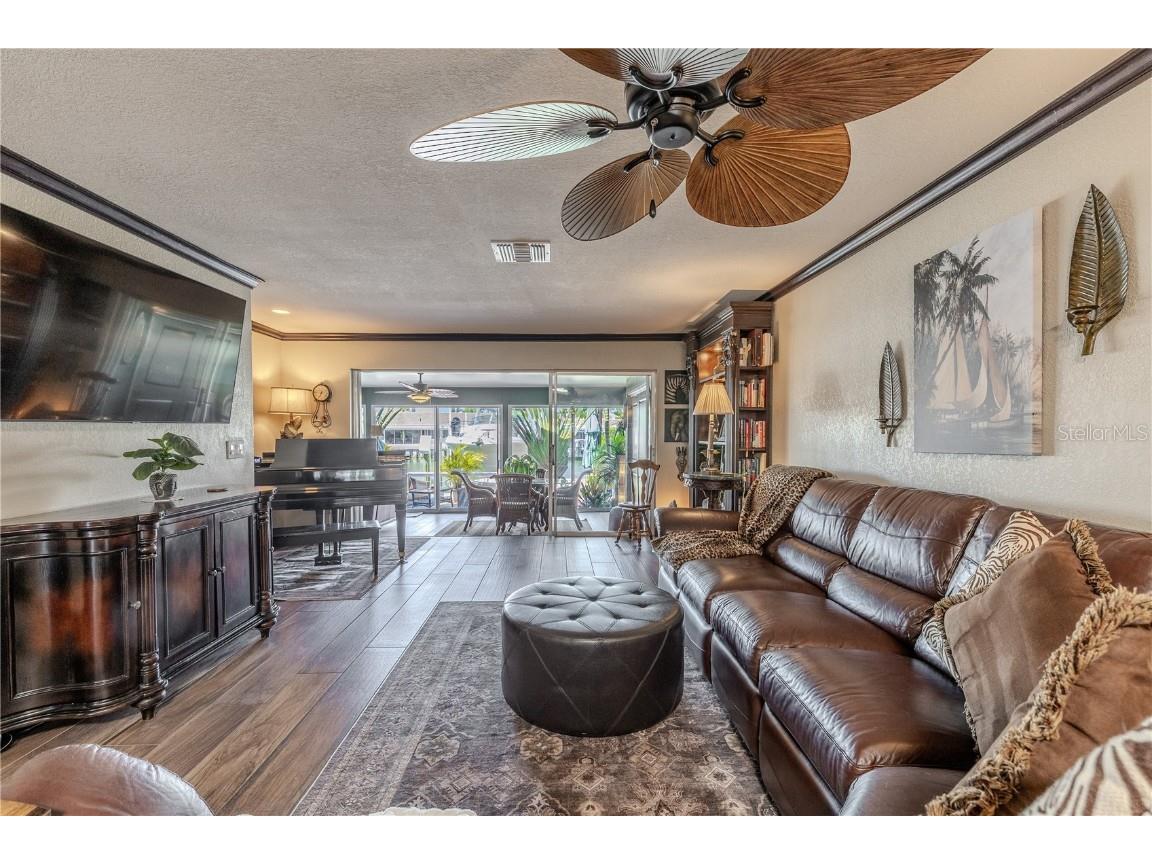 345 Boca Ciega Point Boulevard Saint Petersburg FL 33708 TB8432997 image4