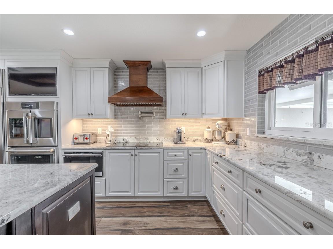 345 Boca Ciega Point Boulevard Saint Petersburg FL 33708 TB8432997 image8