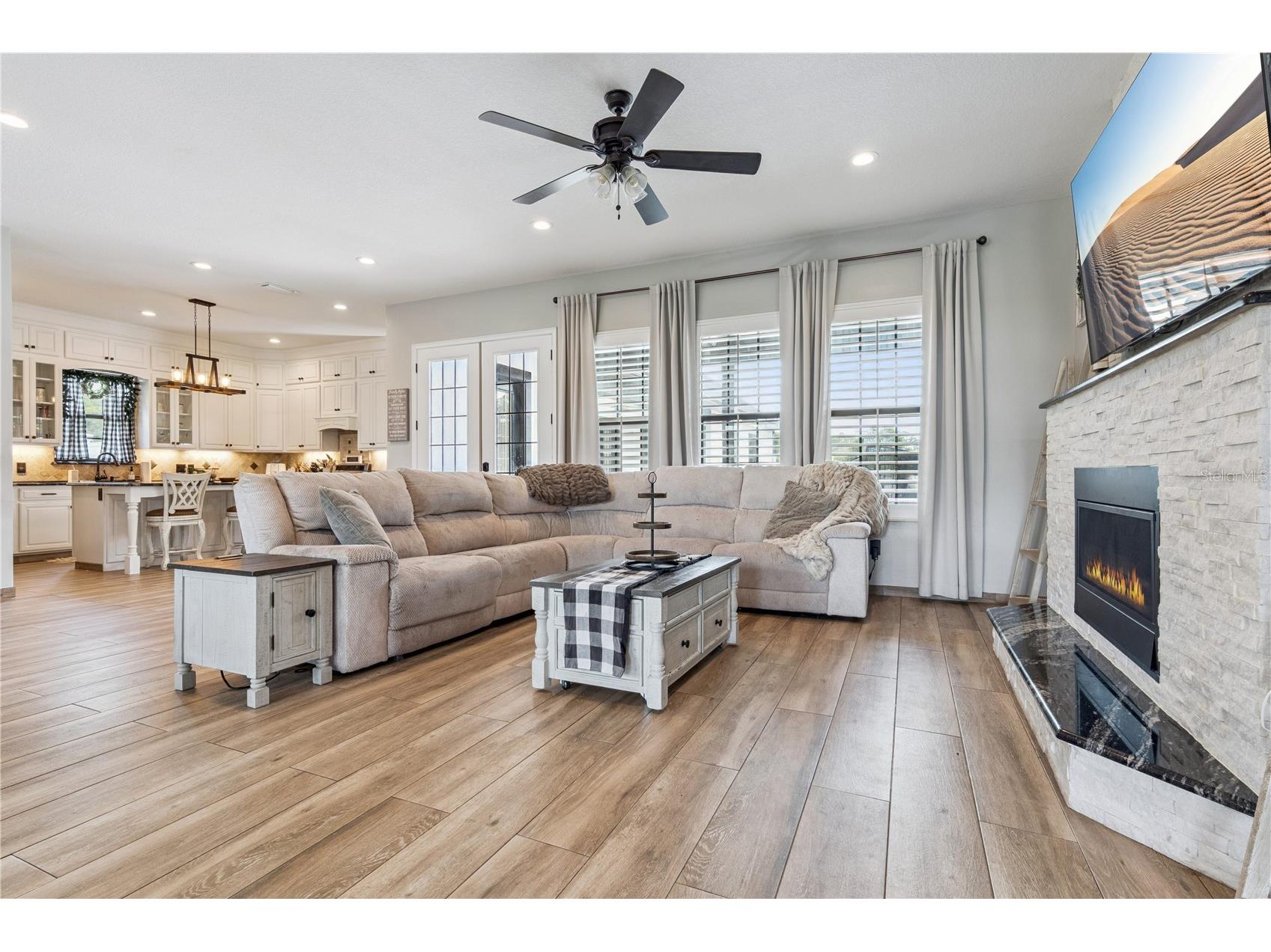 345 Cypress Isles Road Osteen FL 32764 O6401979 image8