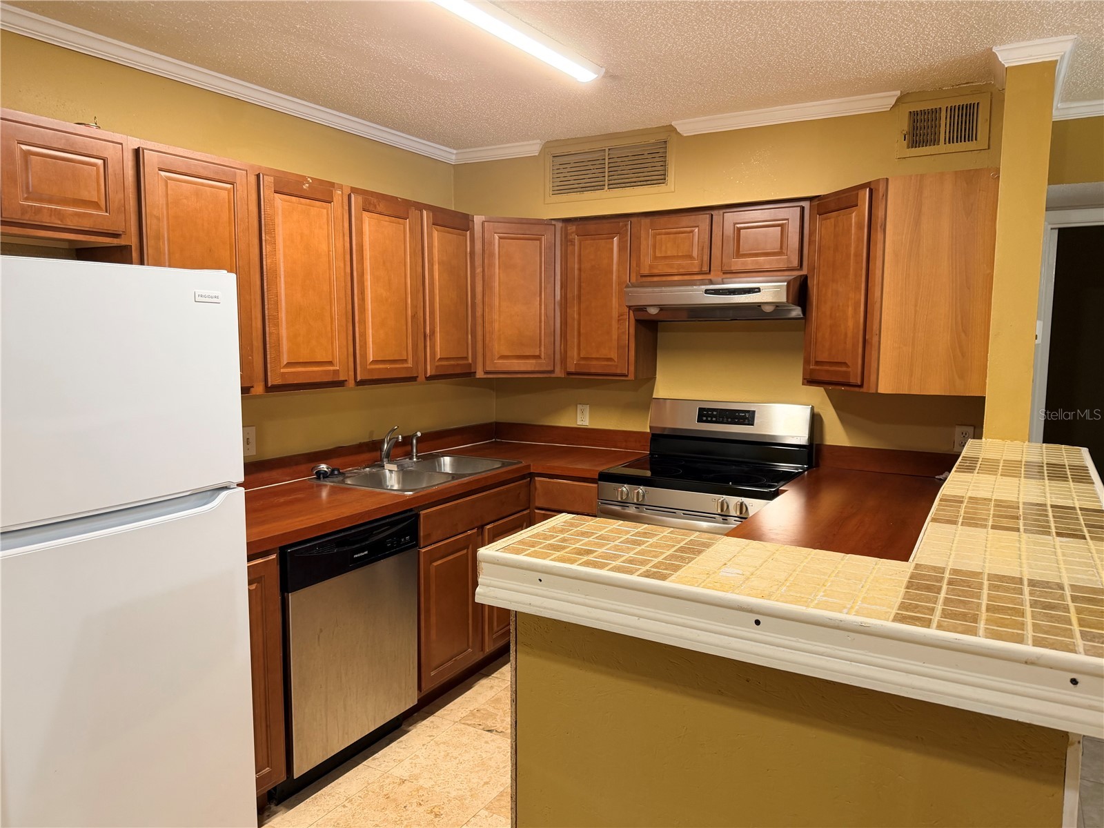 345 Forestway Circle #107 Altamonte Springs FL 32701 V4950049 image3