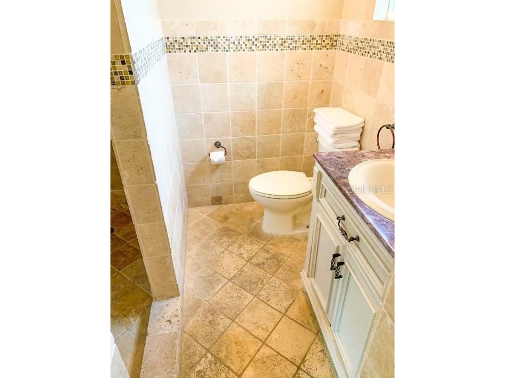 345 Hamden Drive Clearwater Beach FL 33767 TB8363784 image6