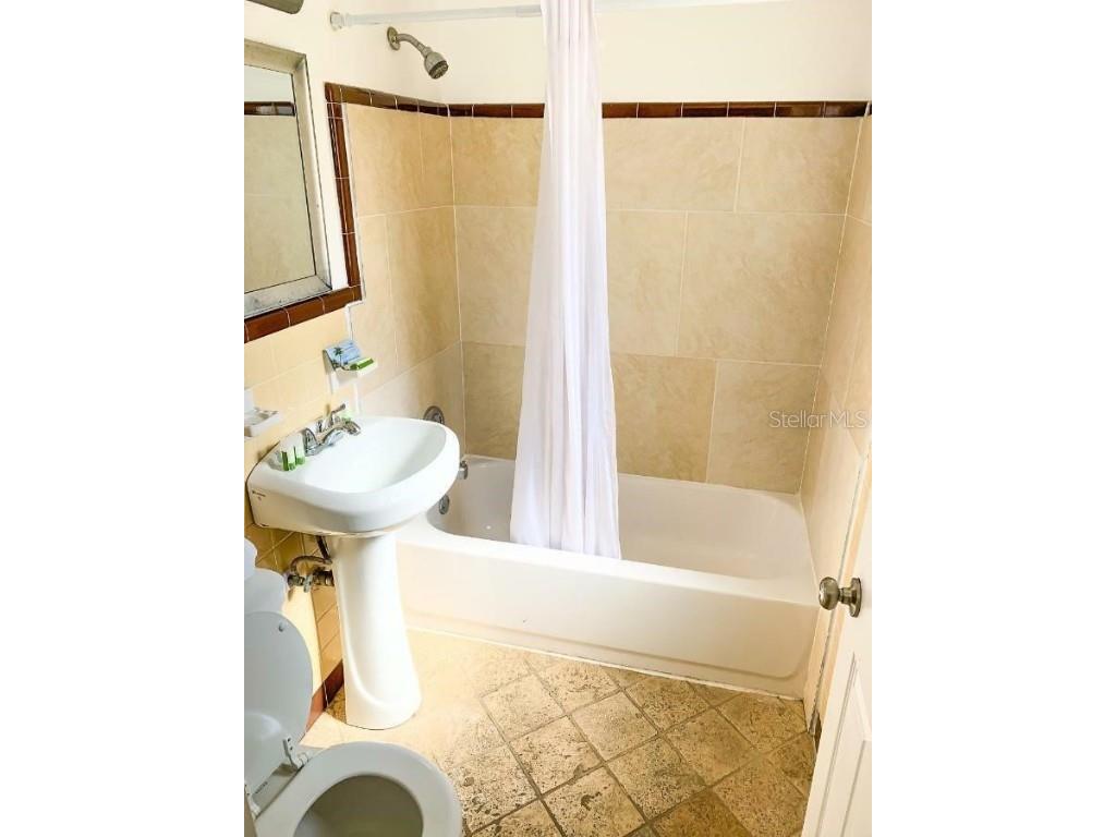 345 Hamden Drive Clearwater Beach FL 33767 TB8363784 image7