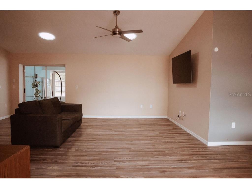 345 Hampshire Avenue Spring Hill FL 34606 TB8514590 image9