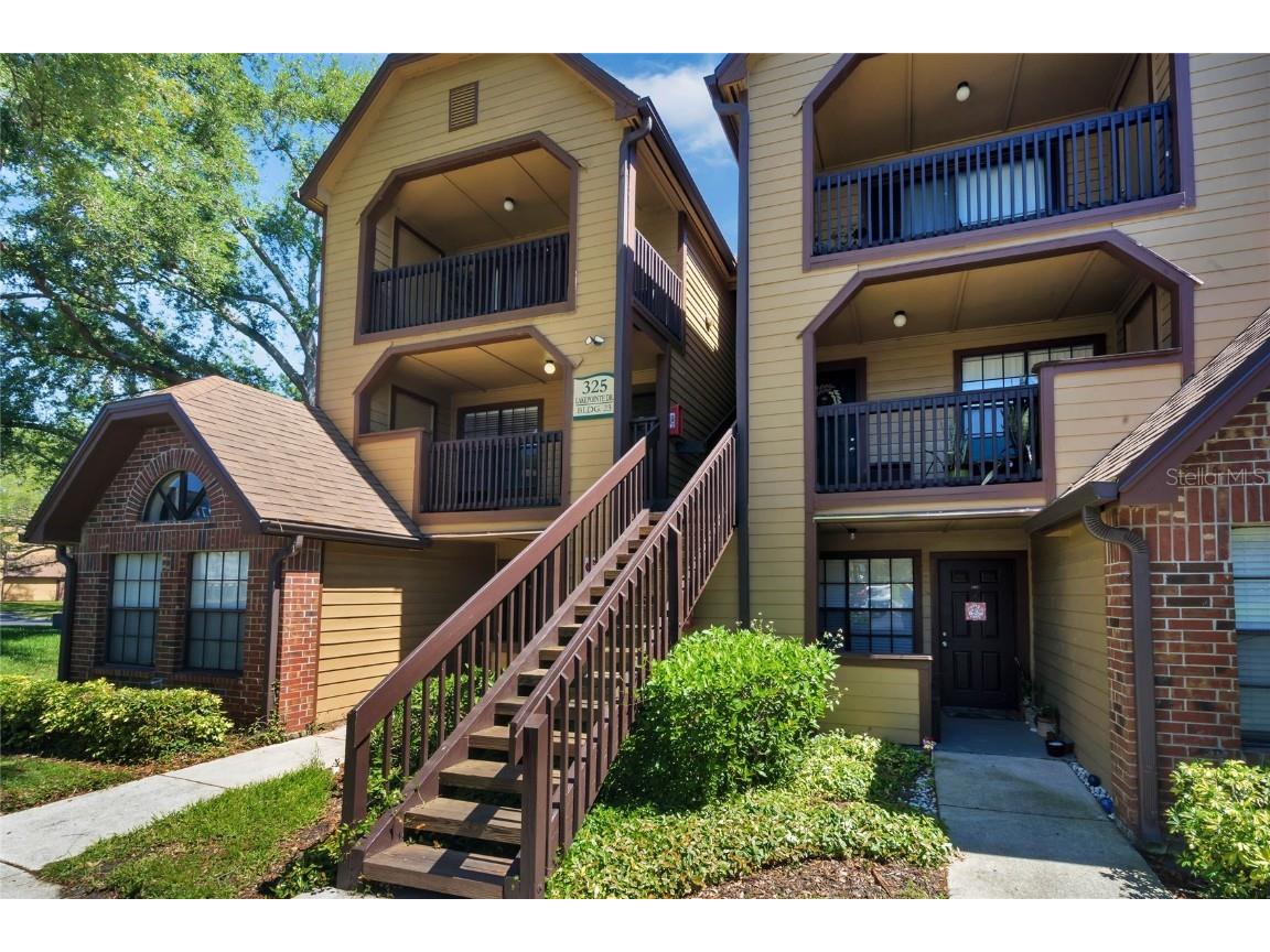 345 Lakepointe Drive #302 Altamonte Springs FL 32701 - LAKE ORIENTA O6126649 image1
