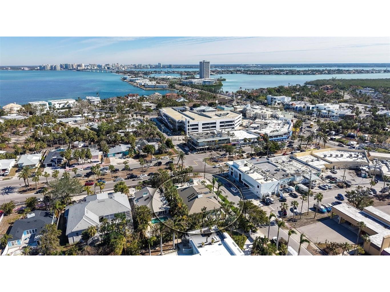 345 Madison Drive Sarasota FL 34236 A4675129 image2