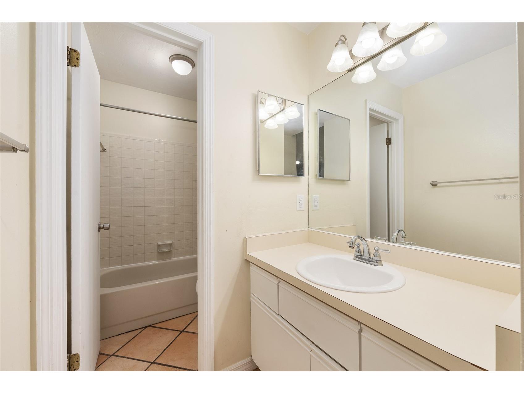 345 NW 48th Boulevard #K Gainesville FL 32607 GC537902 image38