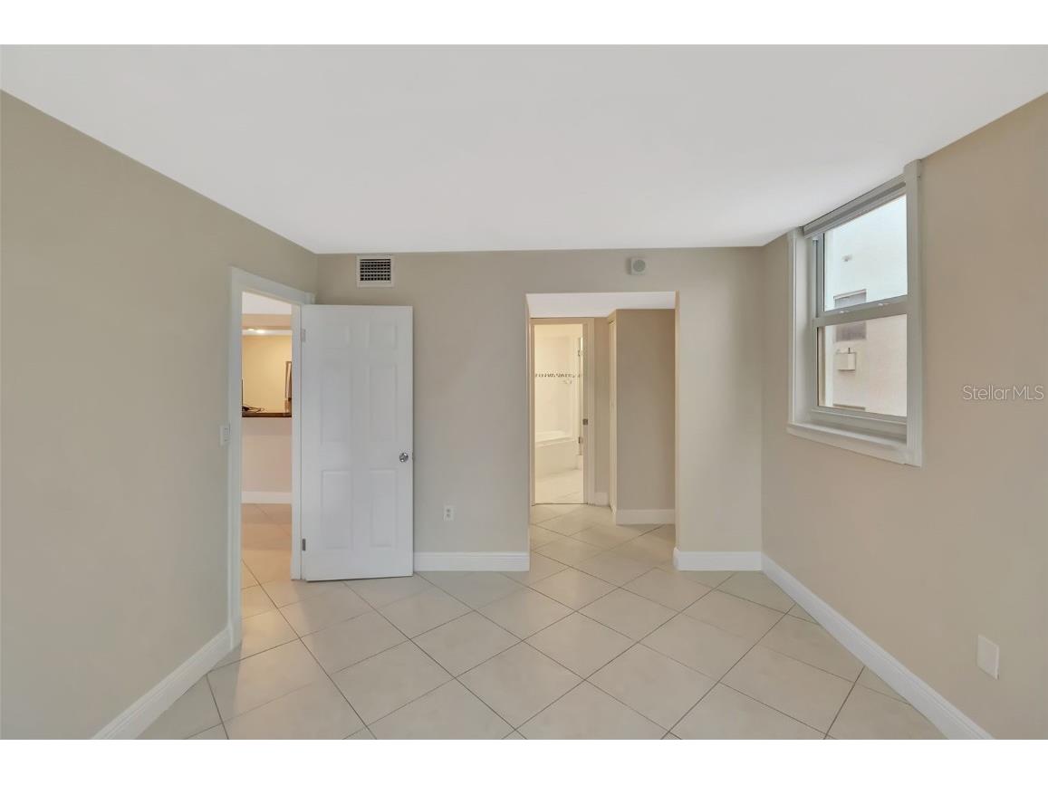 345 Ocean Drive #305 Miami Beach FL 33139 O6316585 image11