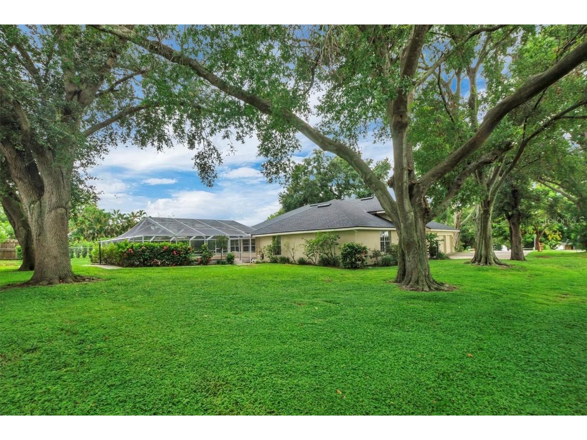 345 S Lake Florence Drive Winter Haven FL 33884 P4936271 image53