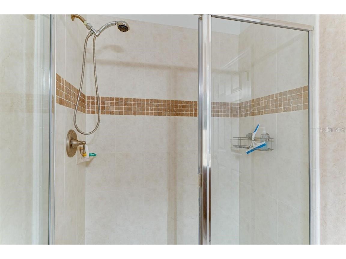 3450 Parkridge Circle #204 Sarasota FL 34243 A4675127 image16