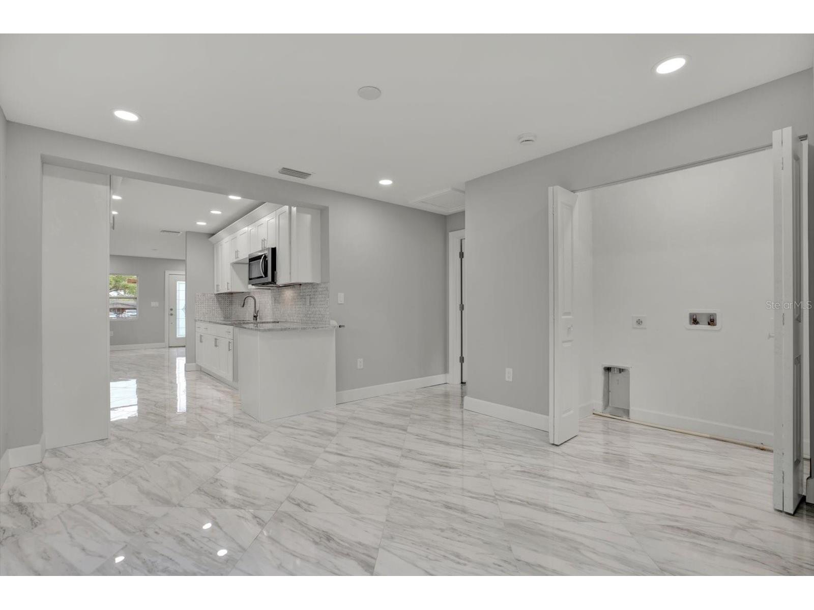 3451 20th Avenue S Saint Petersburg FL 33711 TB8516316 image8