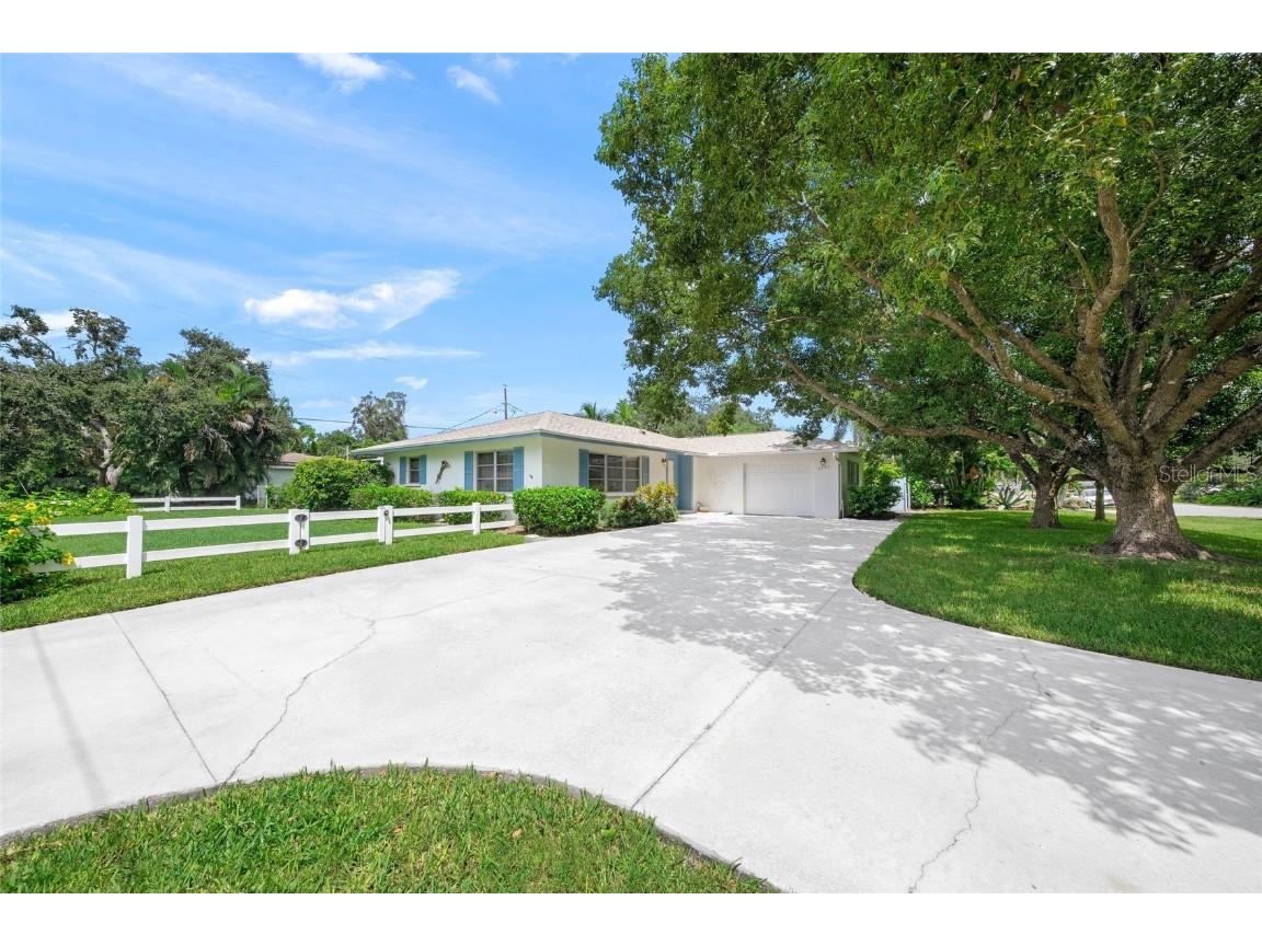 3451 Austin Street Sarasota FL 34231 A4622981 image1