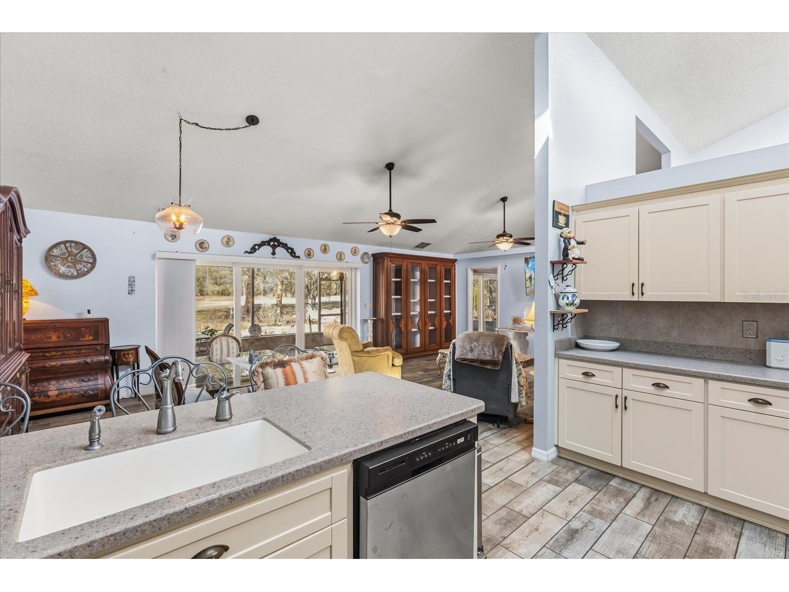 34515 Cedarfield Drive Dade City FL 33523 TB8478415 image15