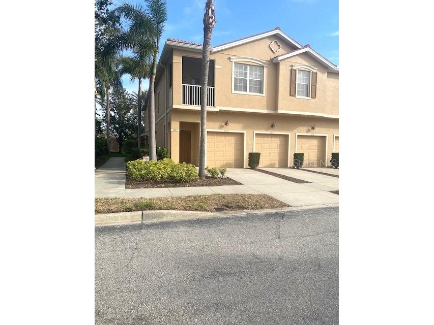 3453 Parkridge Circle #18-101 Sarasota FL 34243 A4638173 image1