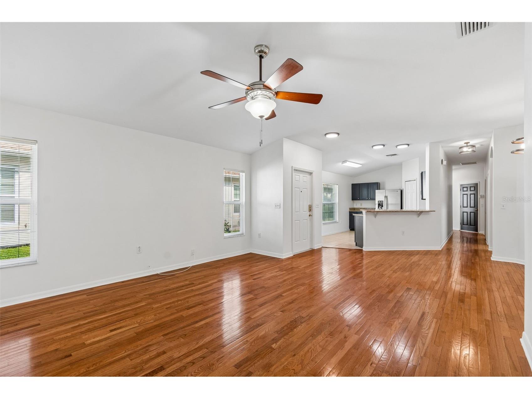 34534 Dellwood Way Zephyrhills FL 33541 TB8523791 image12