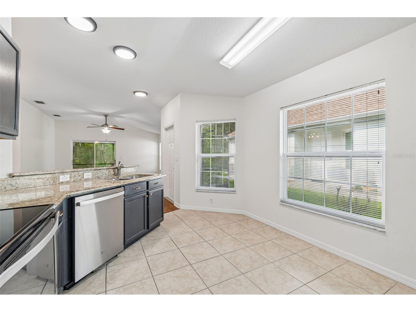 34534 Dellwood Way Zephyrhills FL 33541 TB8523791 image14