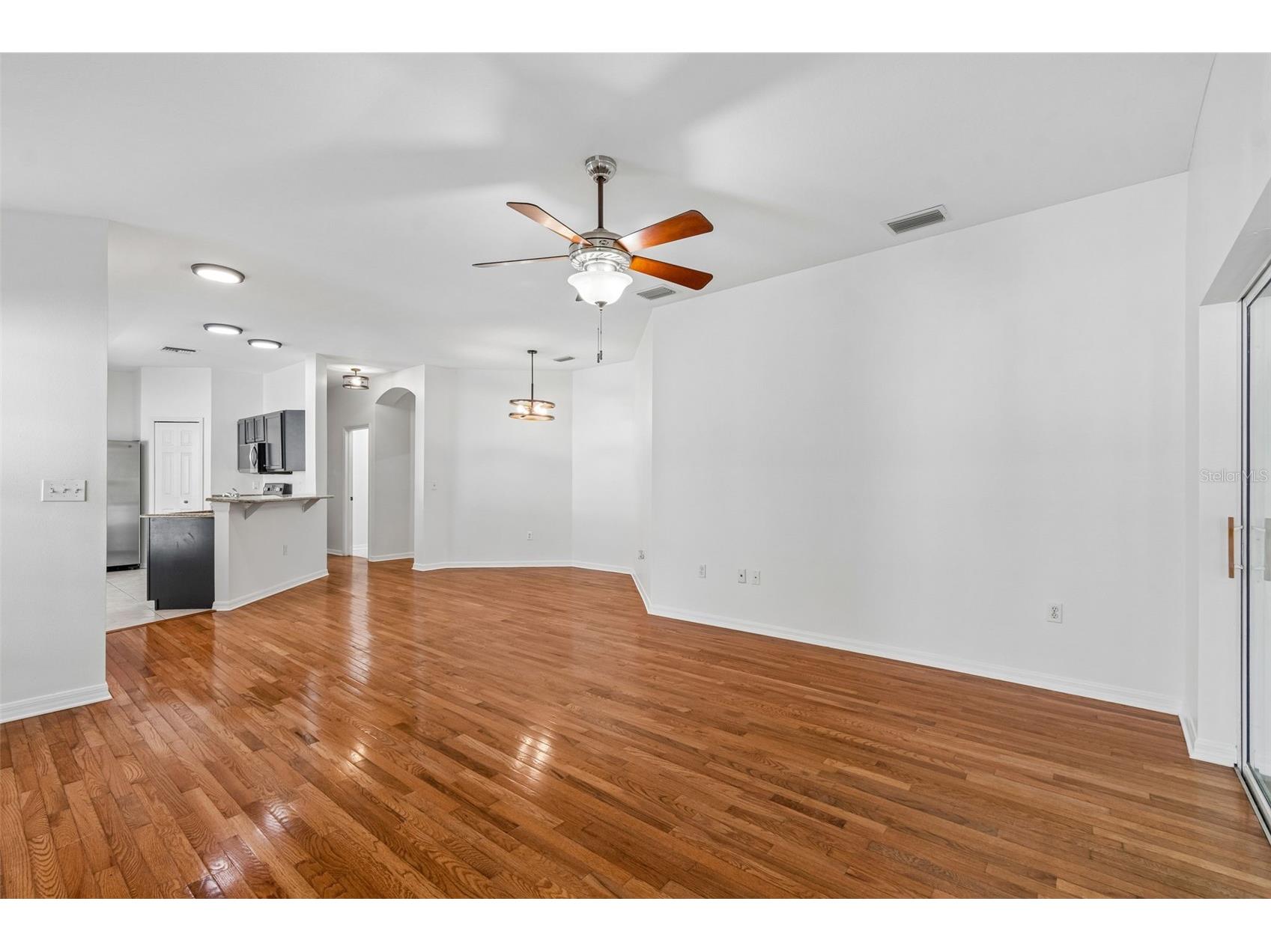 34534 Dellwood Way Zephyrhills FL 33541 TB8523791 image15