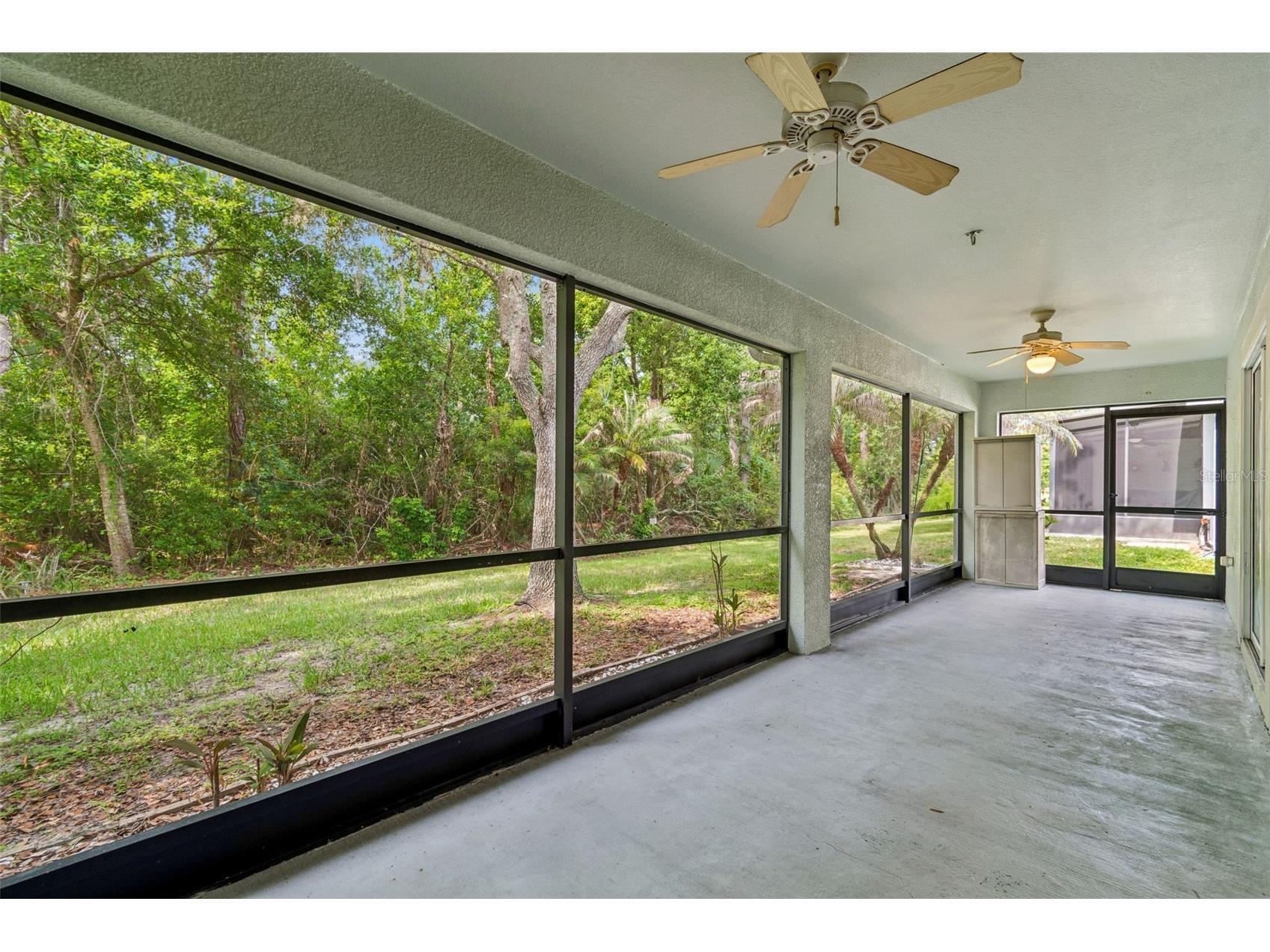 34534 Dellwood Way Zephyrhills FL 33541 TB8523791 image29