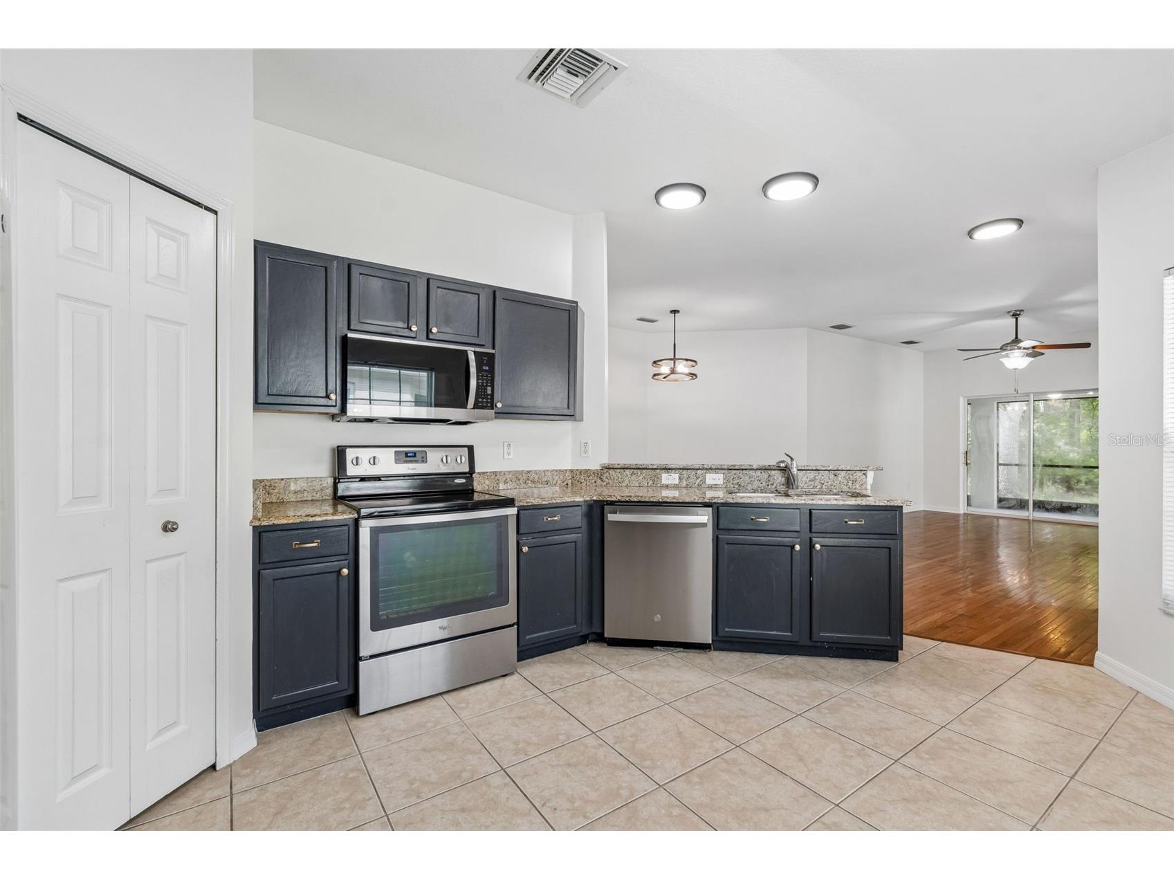 34534 Dellwood Way Zephyrhills FL 33541 TB8523791 image5