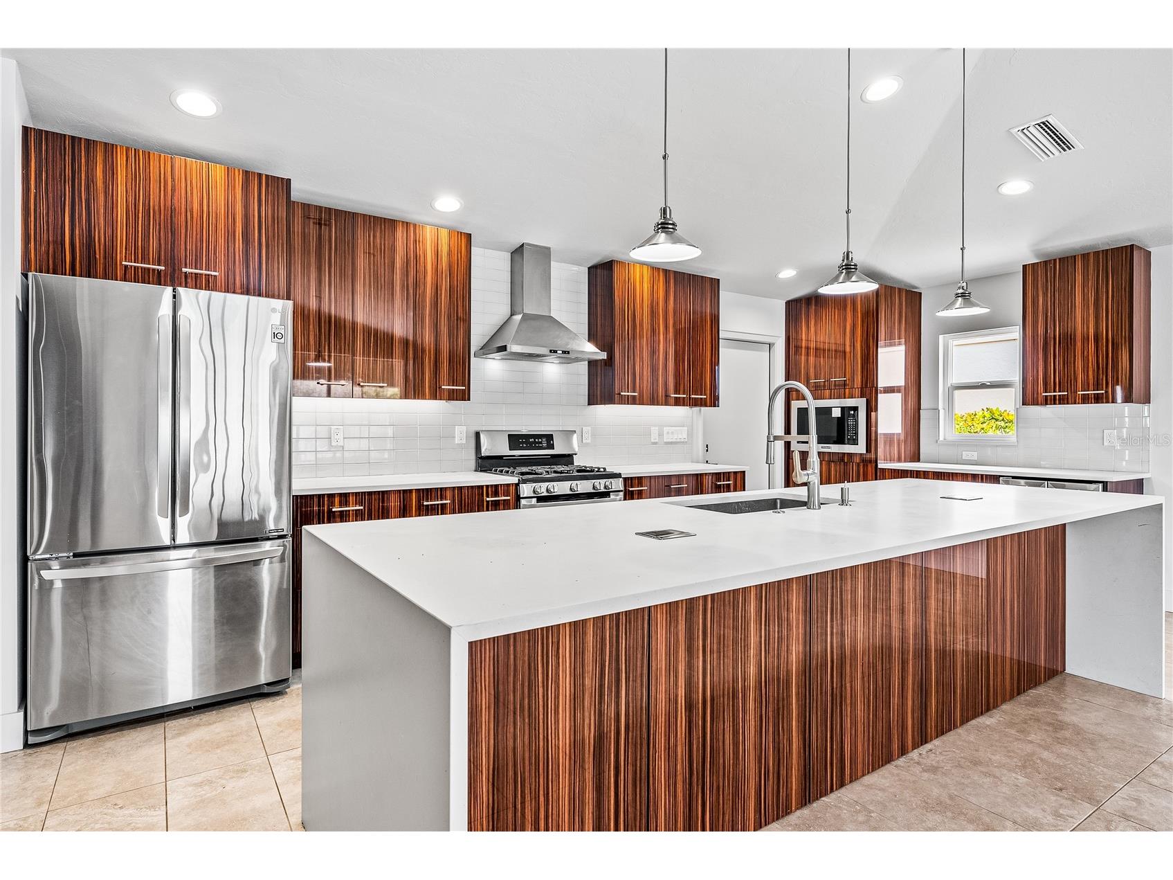 3454 Yonge Avenue #79 Sarasota FL 34235 A4689920 image11