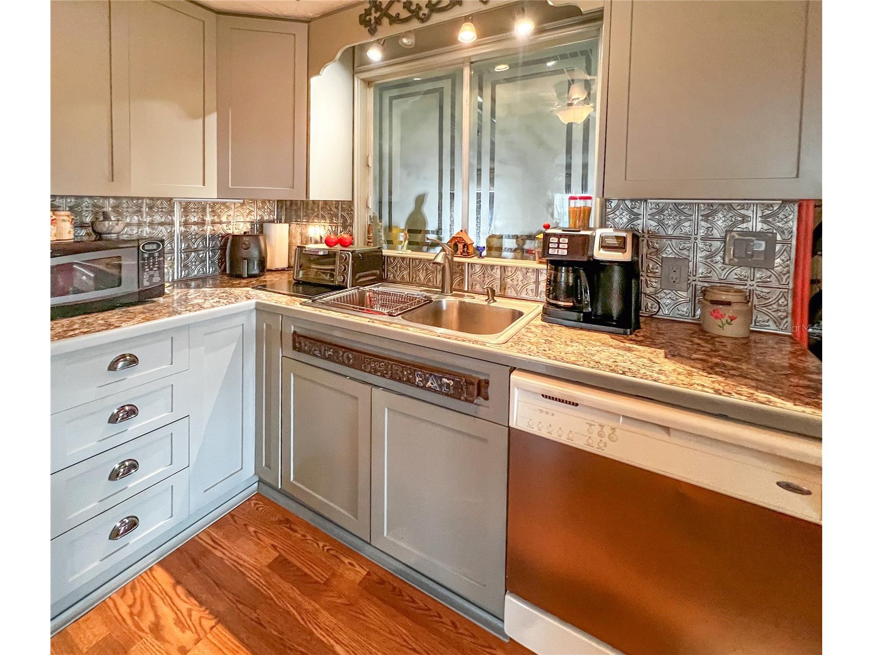 34543 Rosebud Row Zephyrhills FL 33541 TB8464419 image10