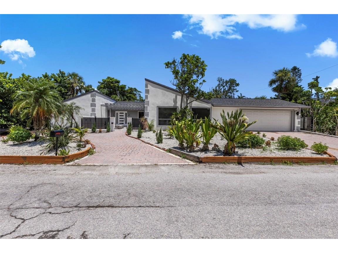 3455 Anglin Drive Sarasota FL 34242 A4673758 image1